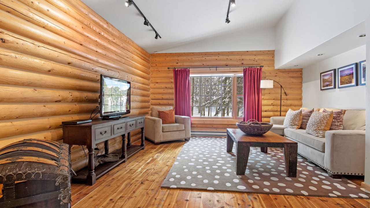 Photo of Bedroom in Moose Wilson Road
