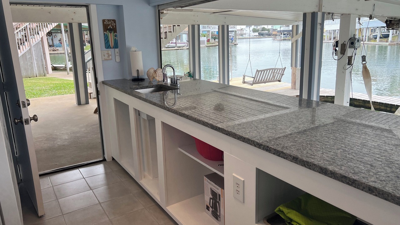 Photo of Kitchen in Jamaica Beach