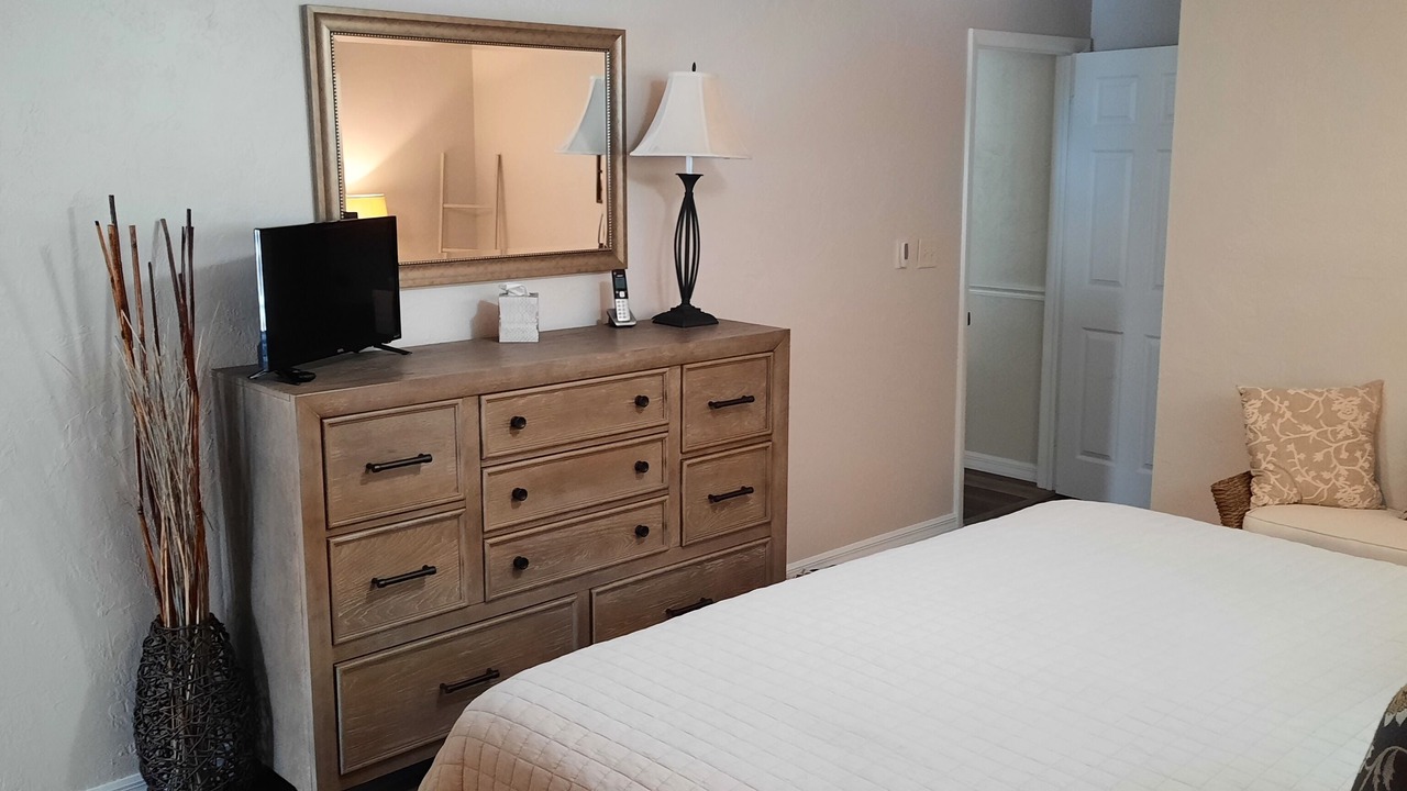 Photo of Bedroom in Pelican