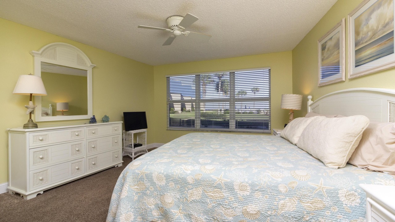 Photo of Bedroom in Crescent Beach
