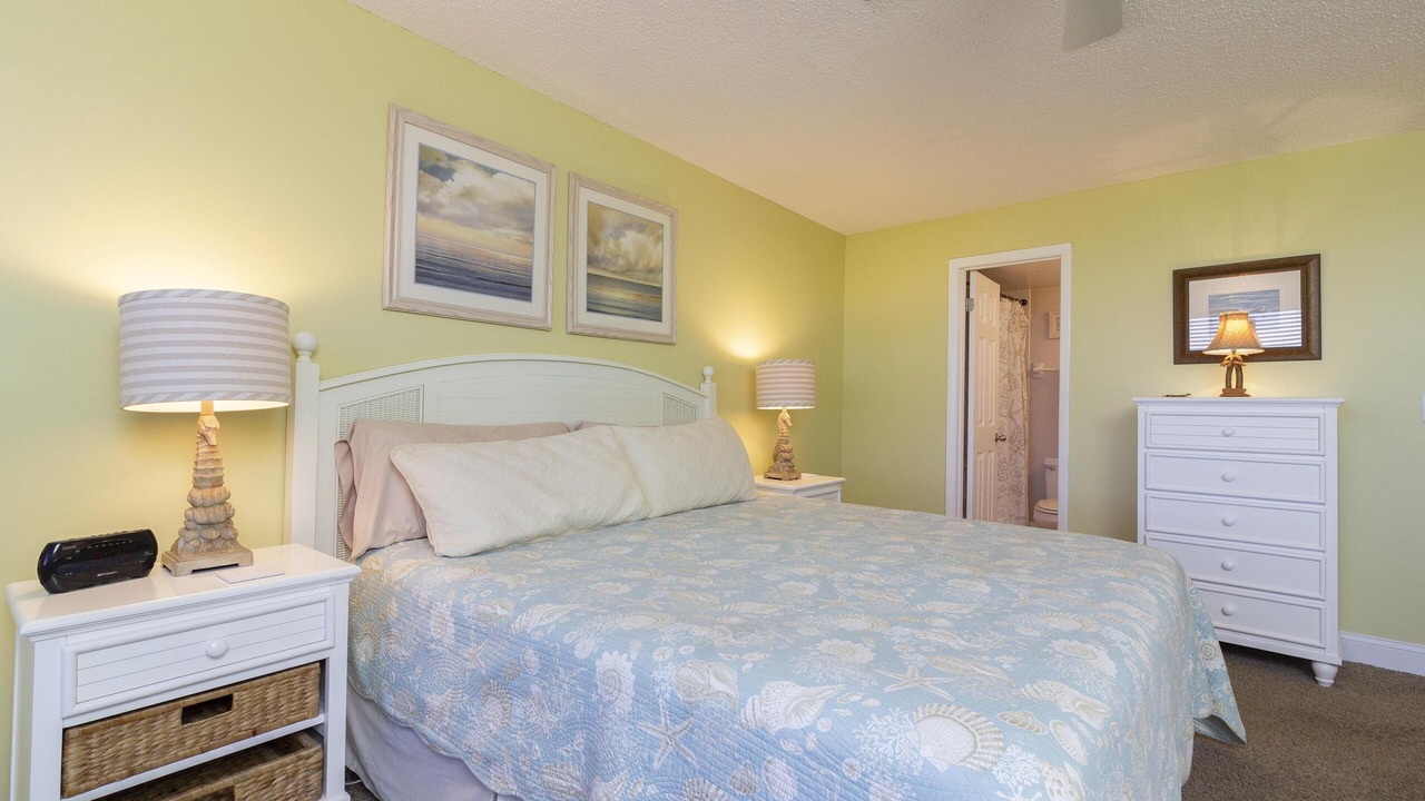 Photo of Bedroom in Crescent Beach