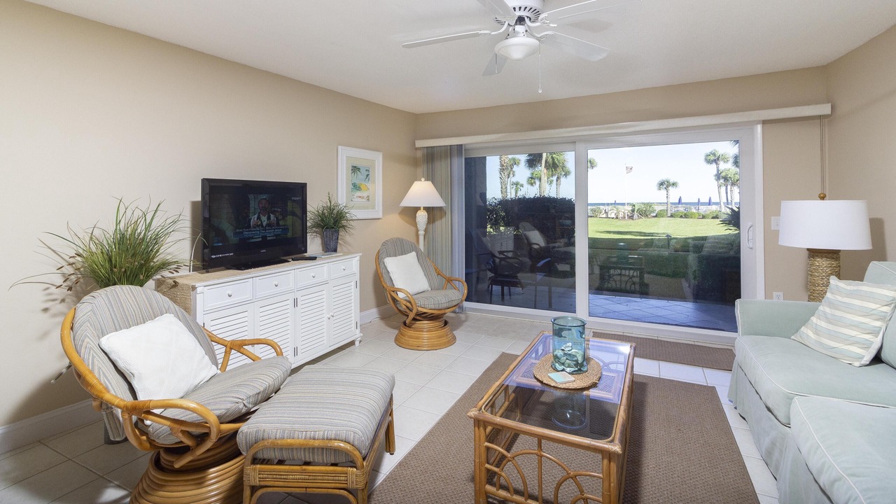 Photo of Livingroom in Crescent Beach