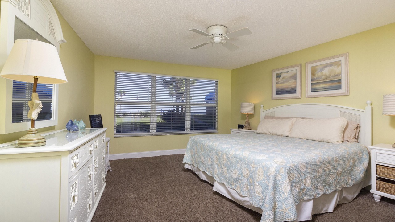 Photo of Bedroom in Crescent Beach