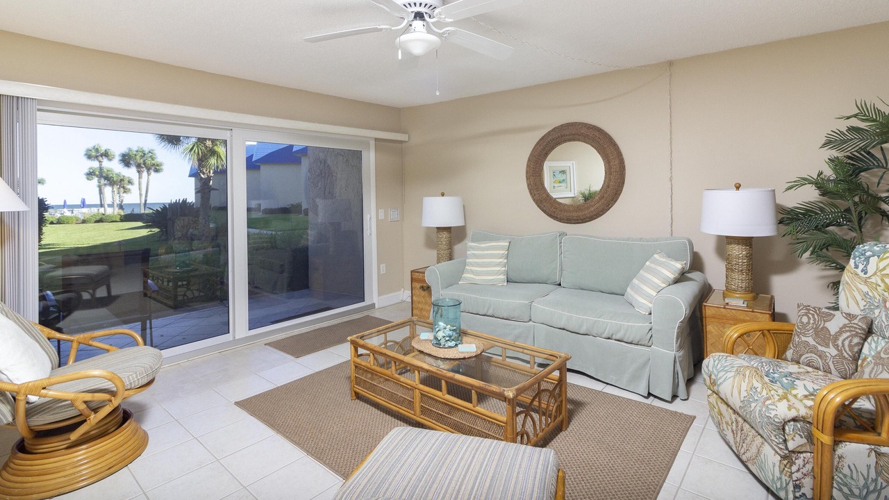 Photo of Livingroom in Crescent Beach