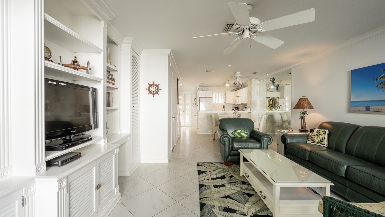Photo of Livingroom in Bahama Village