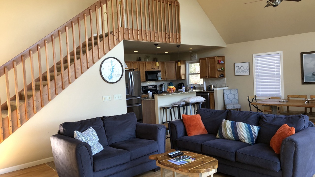 Photo of Livingroom in Serenity Bay