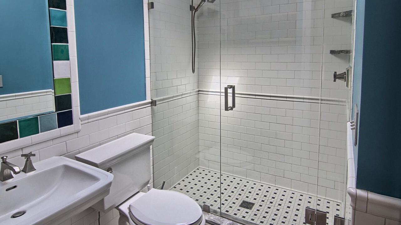 Photo of Bathroom in Glen Arbor