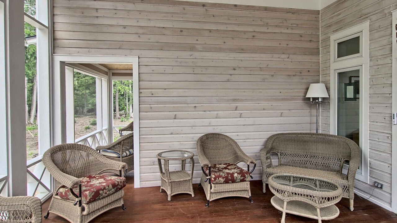 Photo of Patio Balcony in Glen Arbor