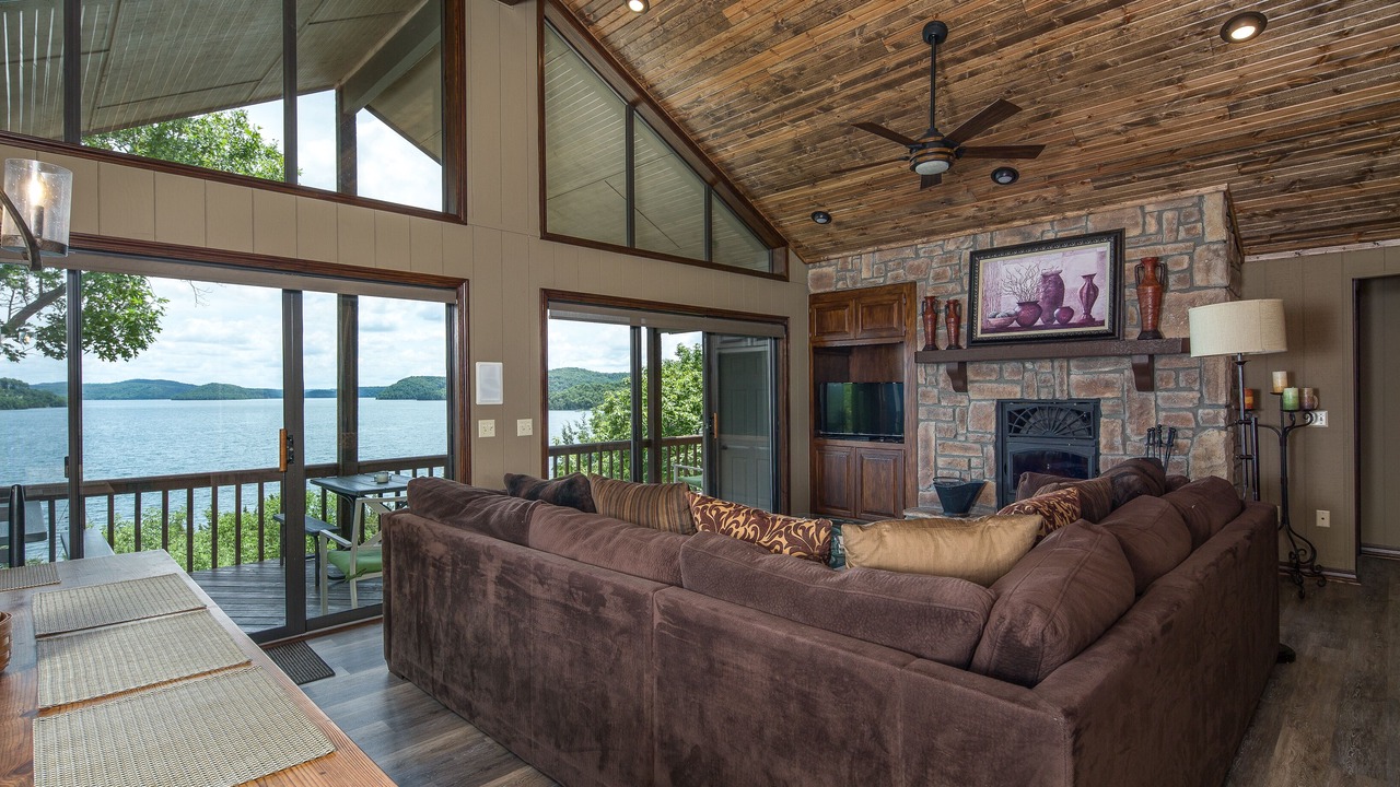 Photo of Livingroom in Lost Bridge Village