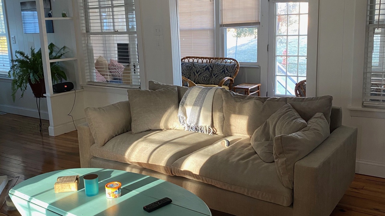Photo of Livingroom in Buzzards Bay
