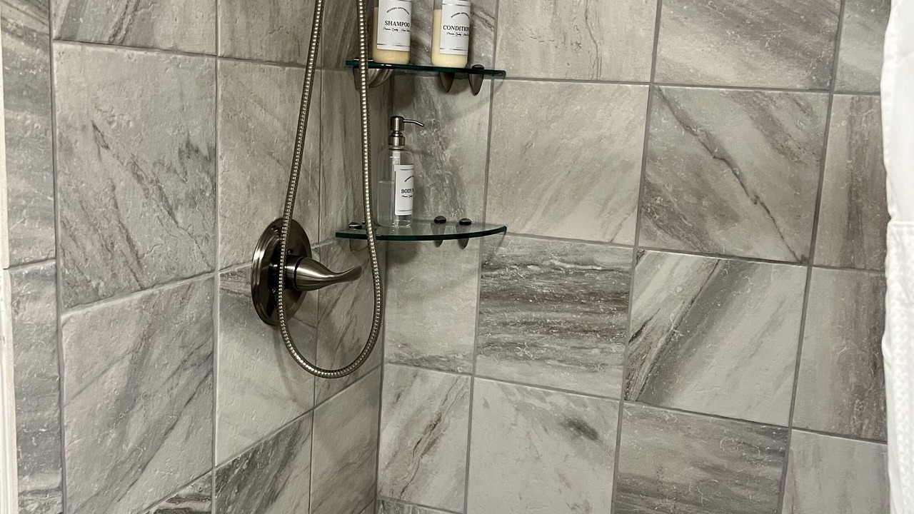 Photo of Bathroom in Hendersonville