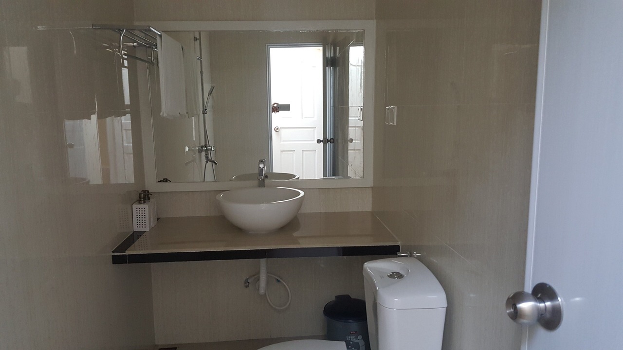 Photo of Bathroom in Hangnaameedhoo
