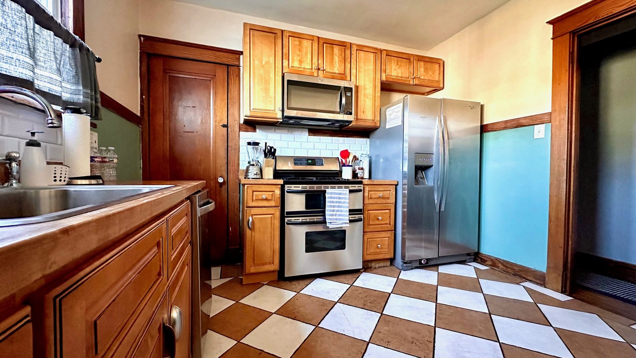 Photo of Kitchen in Mid-City
