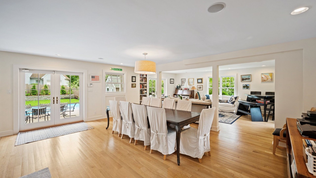 Photo of Others in East Hampton North