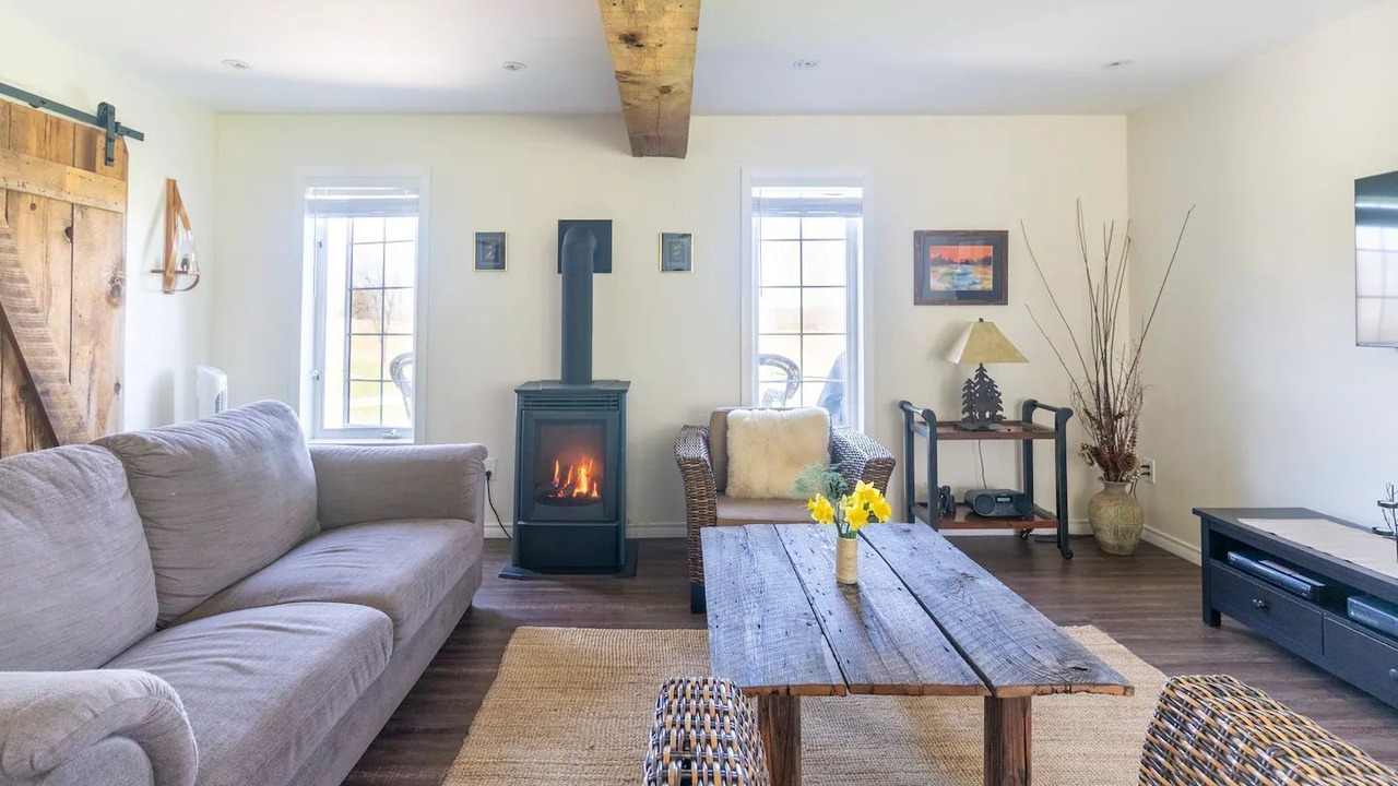 Photo of Livingroom in Mulmur