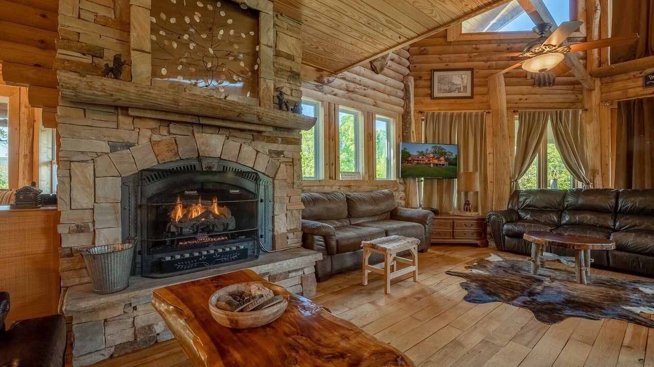 Photo of Livingroom in Chickamauga