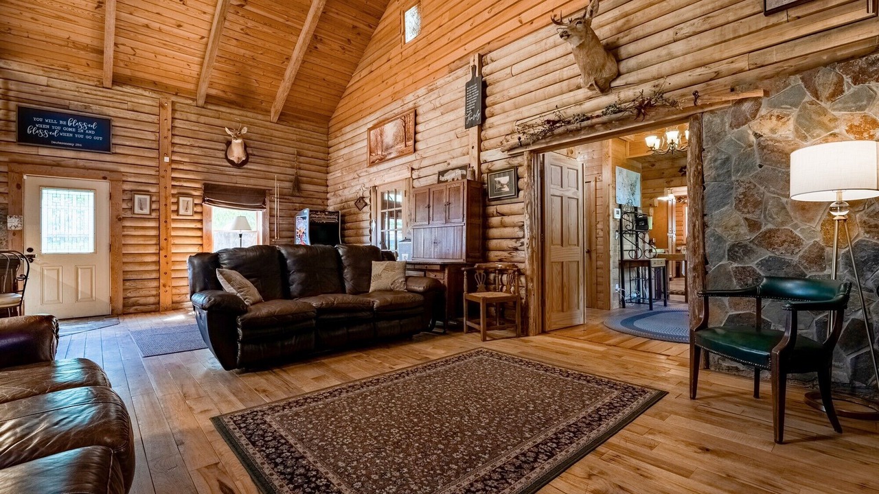 Photo of Livingroom in Chickamauga