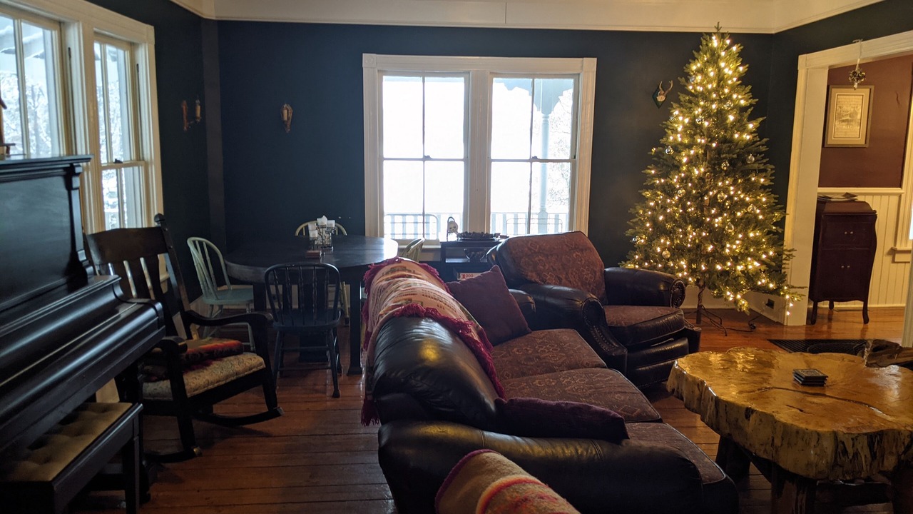 Photo of Livingroom in Saranac Lake