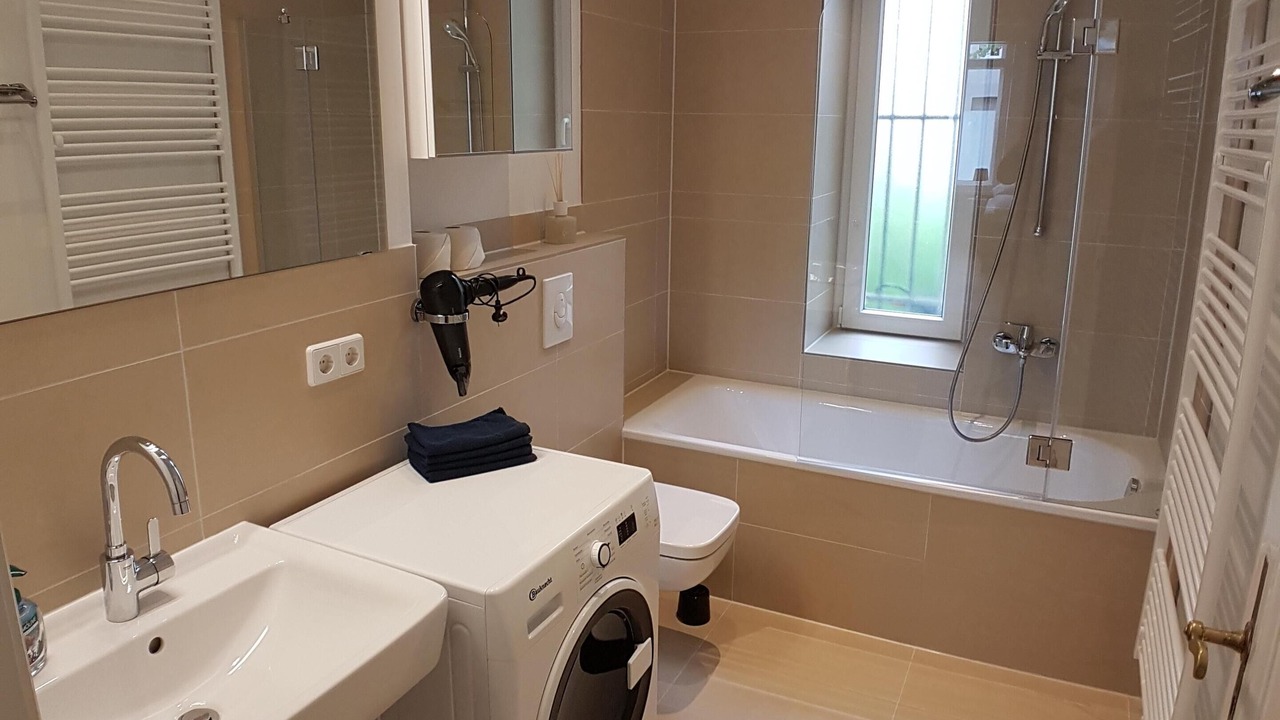 Photo of Bathroom in Schoeneberg
