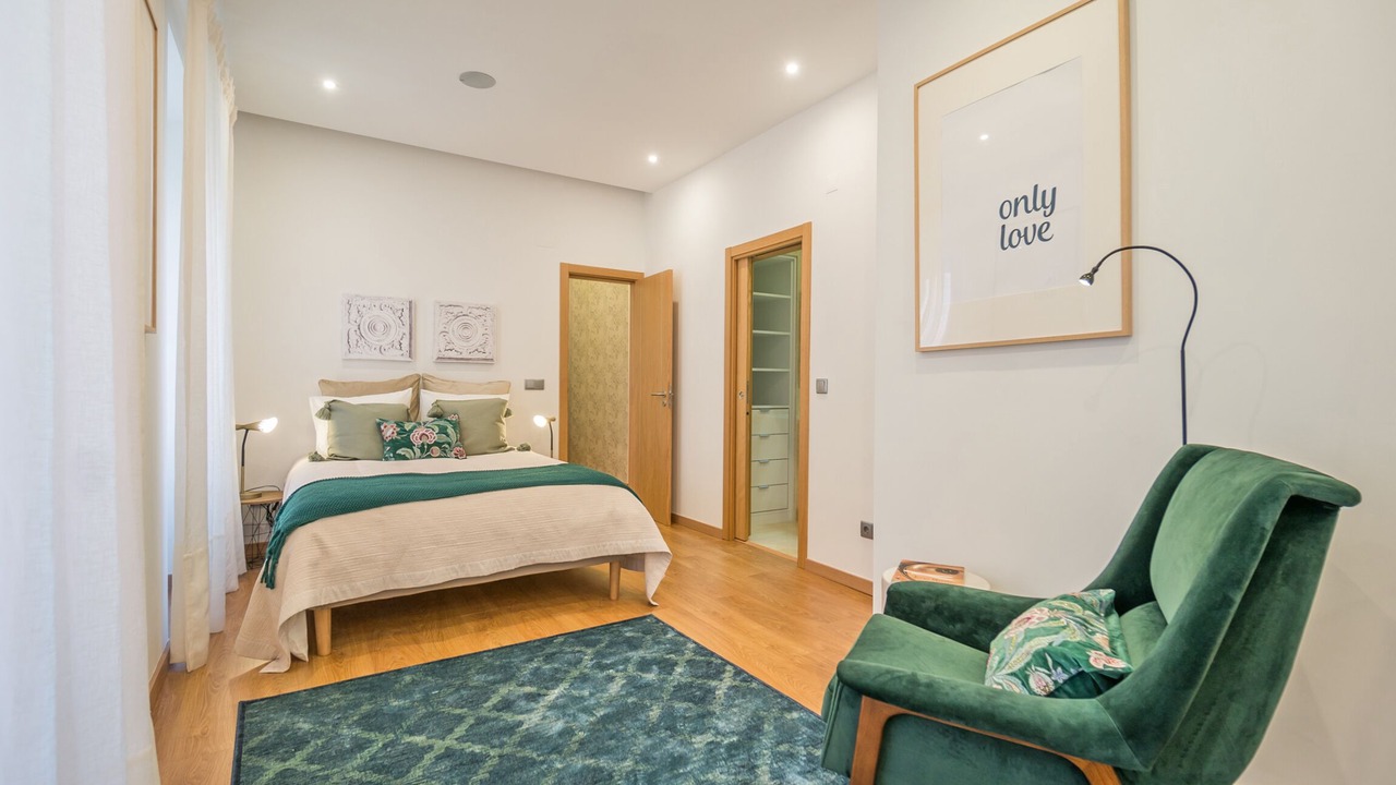 Photo of Bedroom in Lisbon Old Town