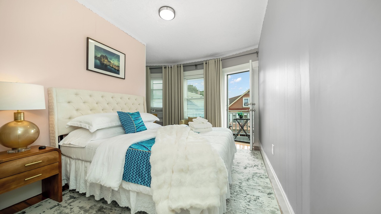 Photo of Bedroom in Meeting House Hill