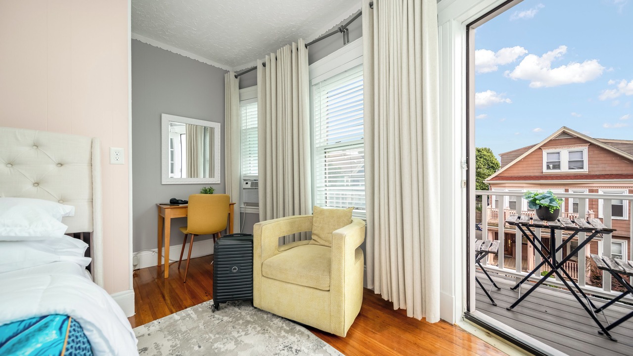 Photo of Bedroom in Meeting House Hill