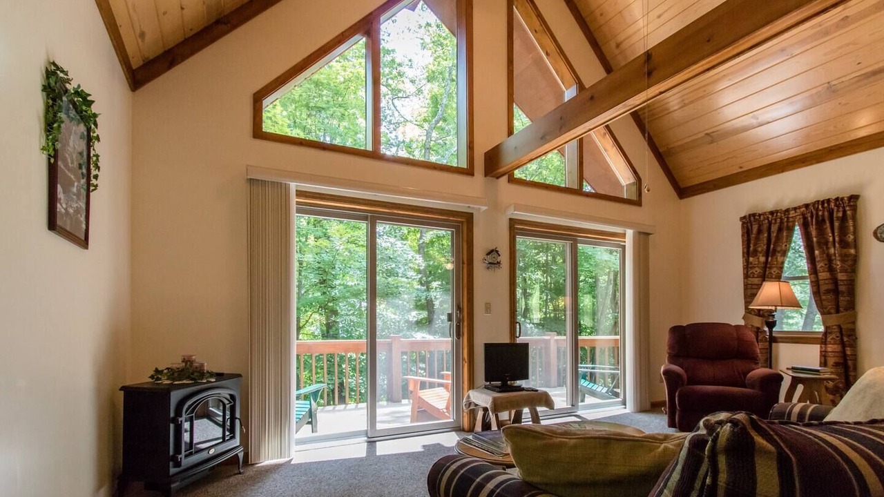 Photo of Bedroom in Allegheny Mountains