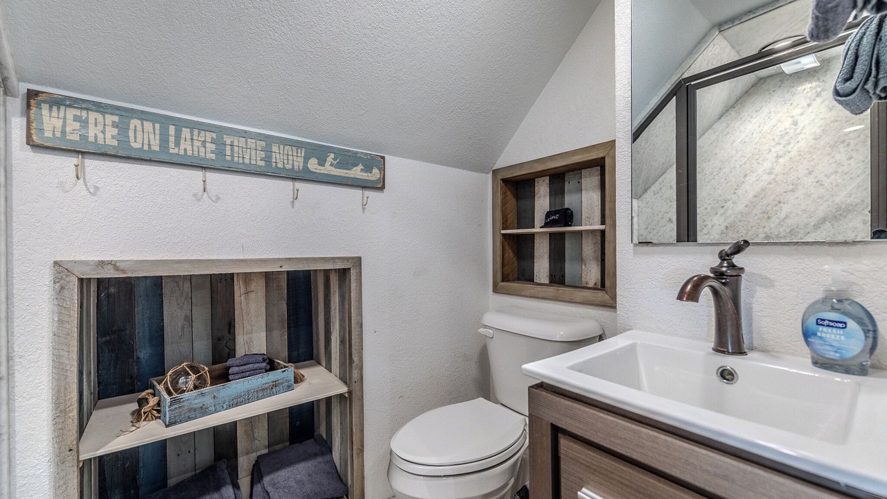 Photo of Bathroom in Lake Ozark