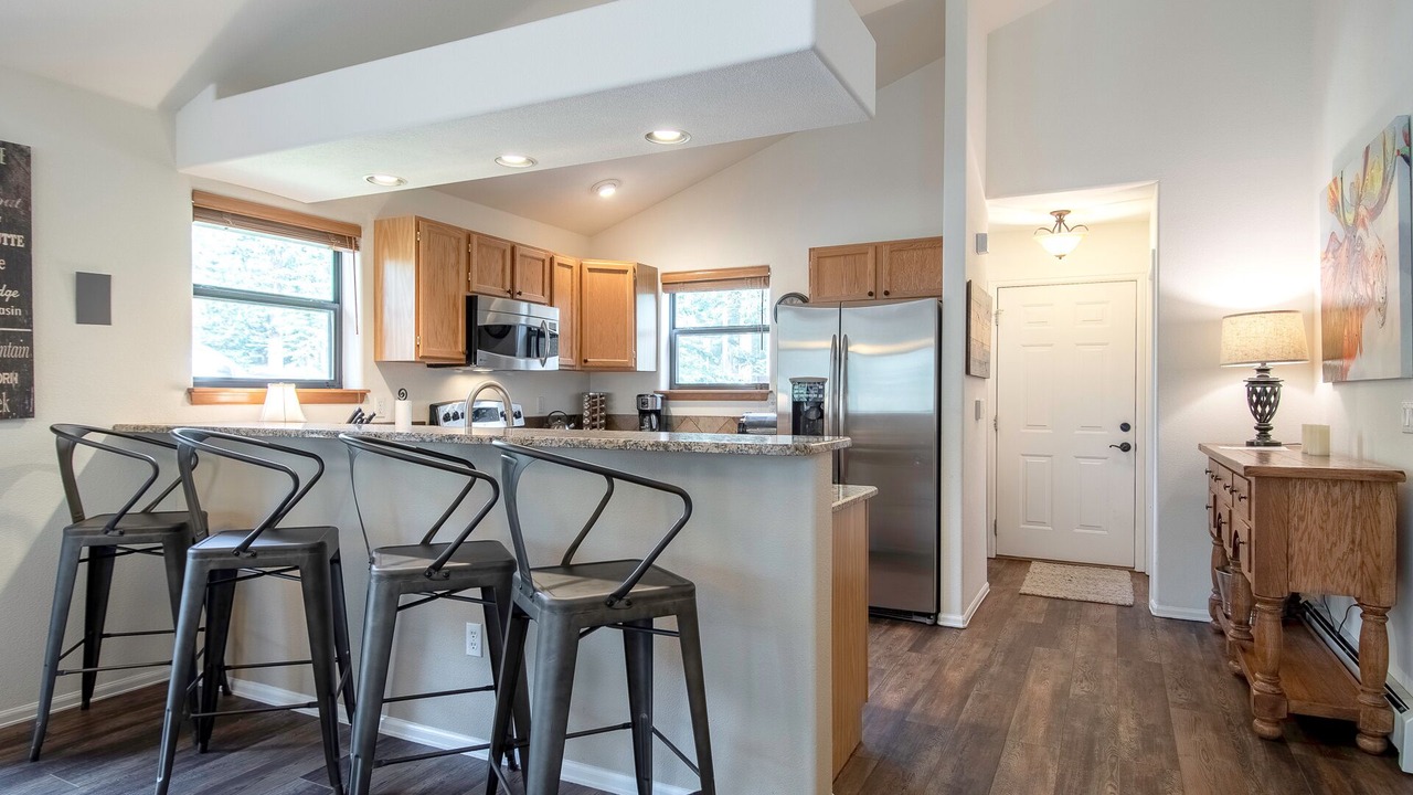 Photo of Kitchen in Peak 8
