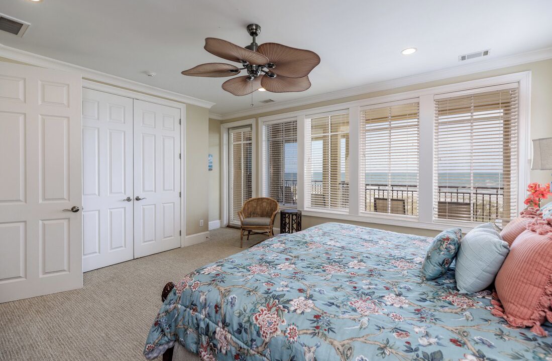 Photo of Bedroom in North Forest Beach