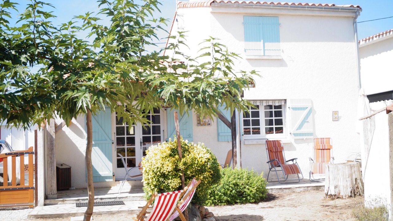 Photo of Patio Balcony in LʼAiguillon-sur-Mer