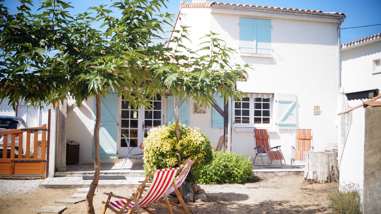 Photo of Patio Balcony in LʼAiguillon-sur-Mer