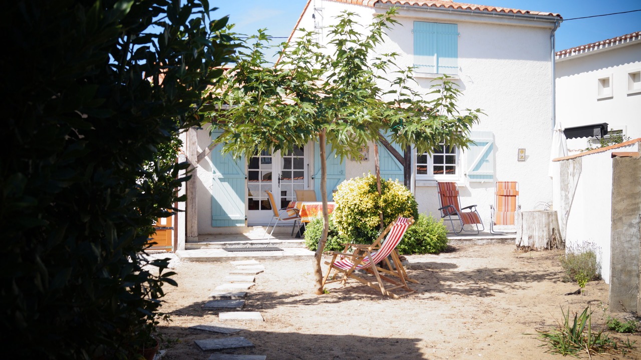Photo of Patio Balcony in LʼAiguillon-sur-Mer