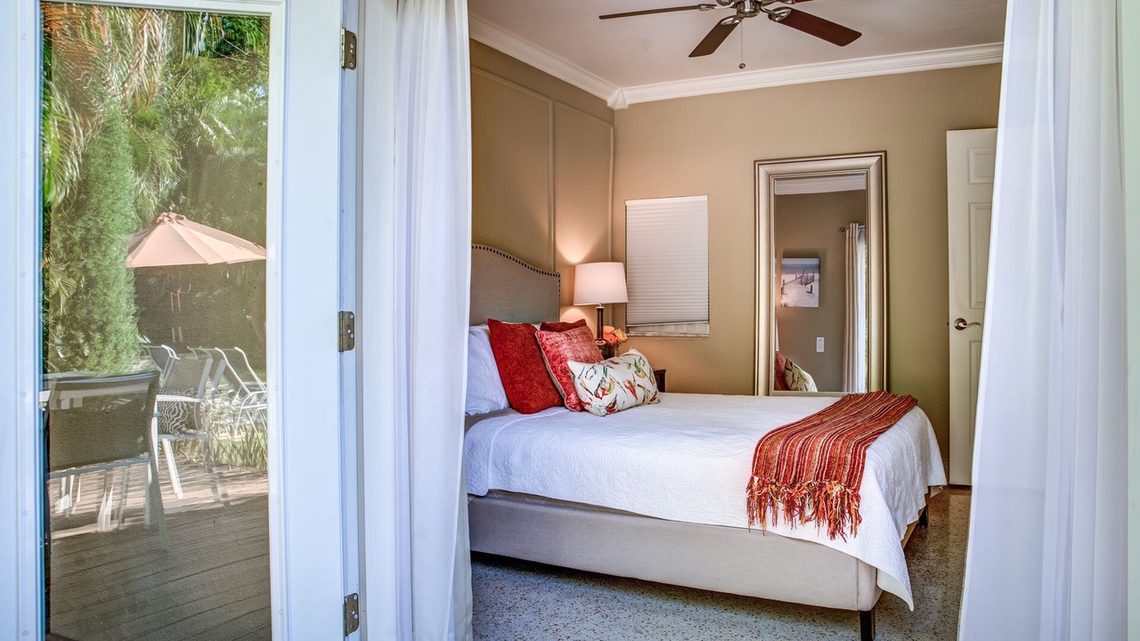 Photo of Bedroom in Wilton Manors