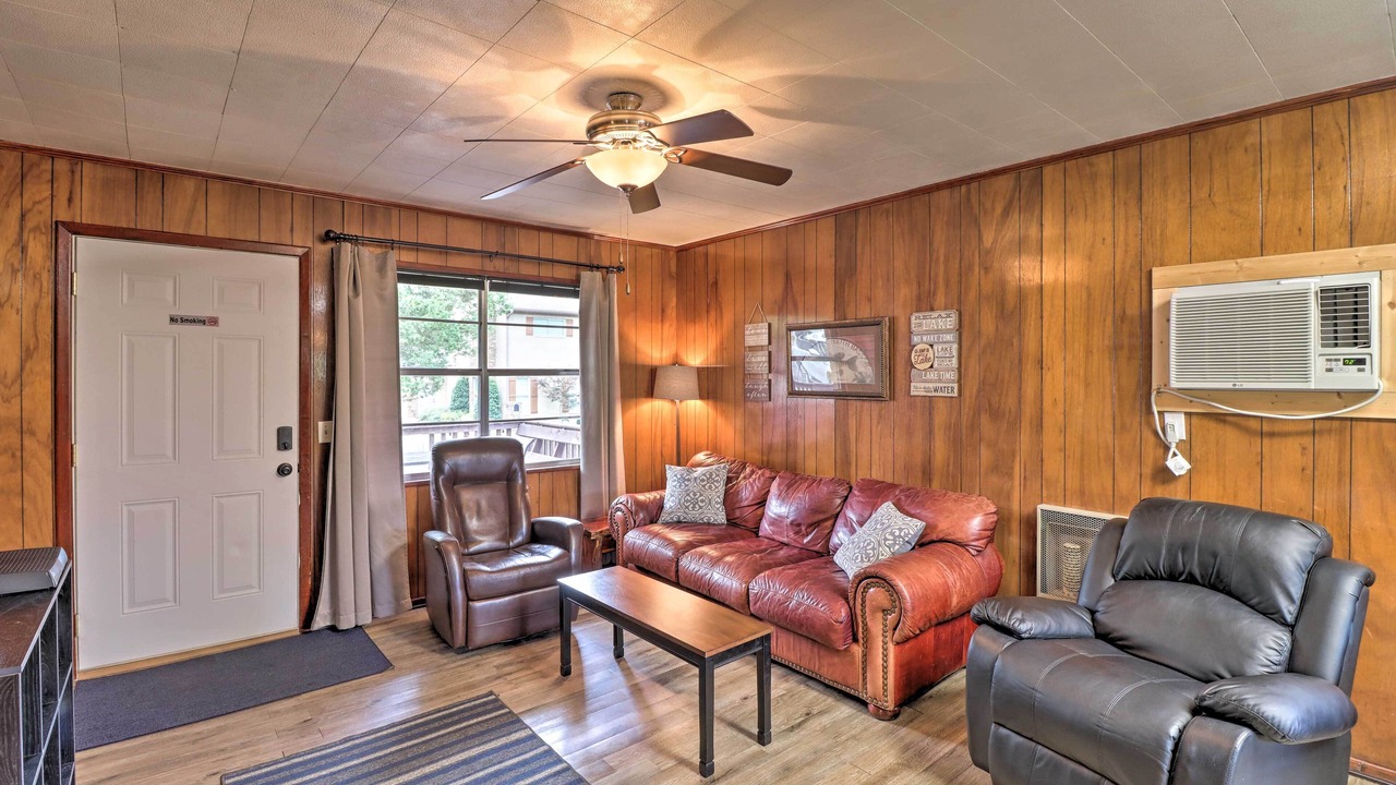 Photo of Livingroom in Greers Ferry