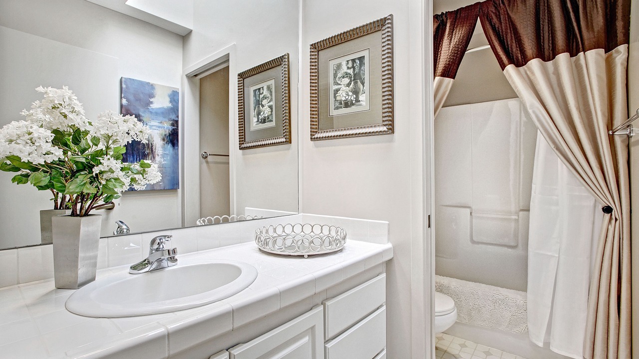 Photo of Bathroom in North Admiral