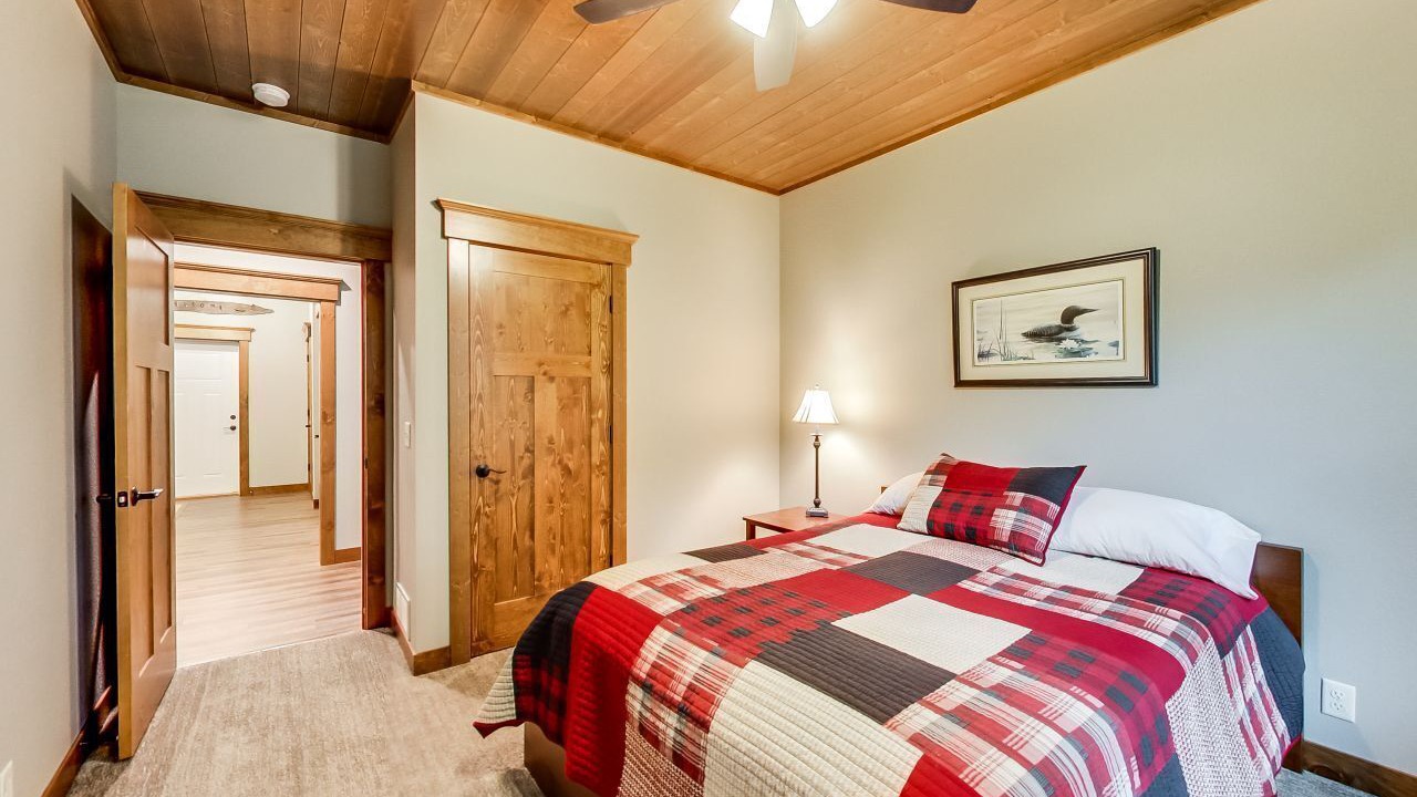 Photo of Bedroom in Crosslake