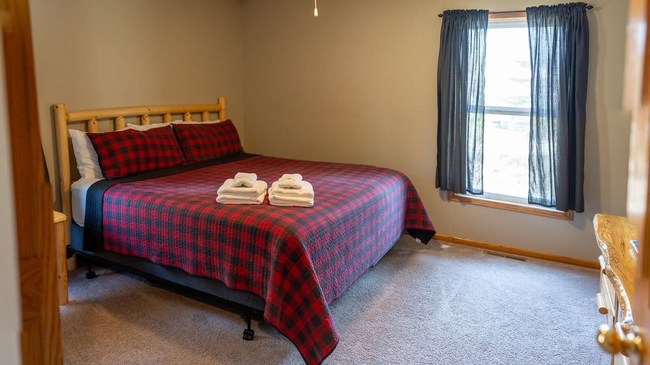 Photo of Bedroom in Backus
