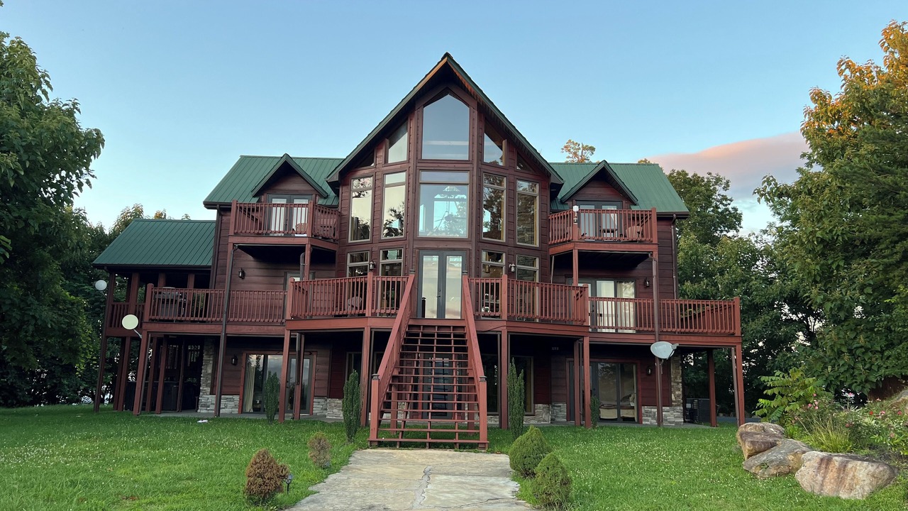 Photo of Outdoor in Gatlinburg - Pigeon Forge