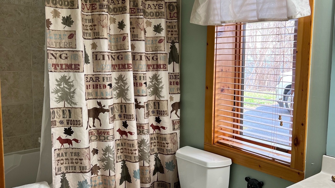 Photo of Bathroom in Gatlinburg - Pigeon Forge