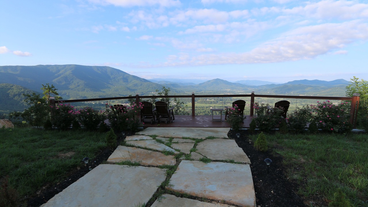 Photo of Patio Balcony in Gatlinburg - Pigeon Forge