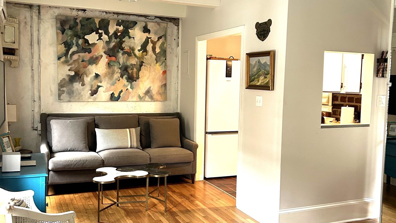 Photo of Bedroom in Historic Downtown Savannah