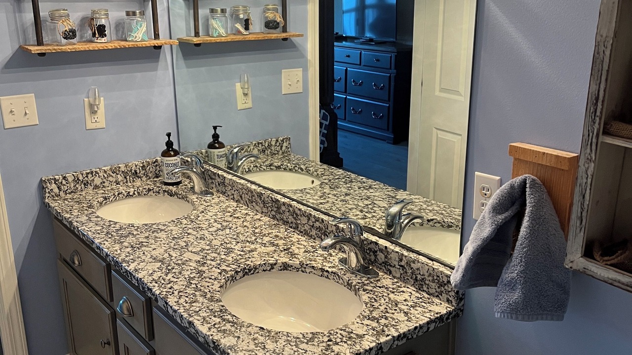 Photo of Bathroom in Lake of the Ozarks