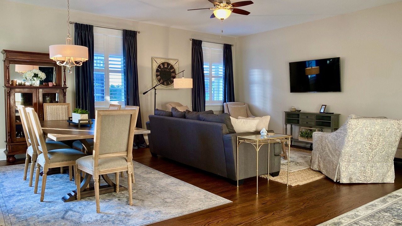 Photo of Livingroom in Greenville Downtown