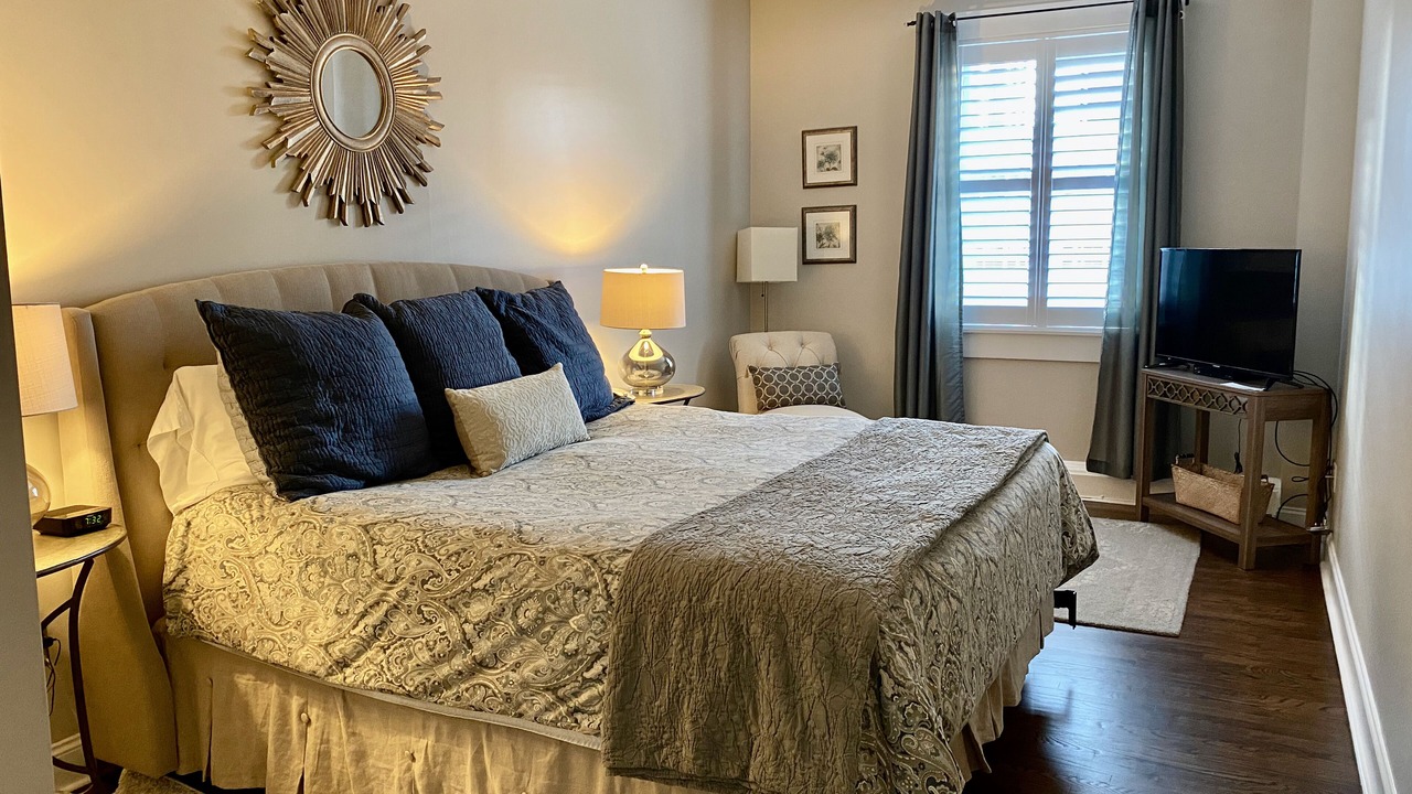 Photo of Bedroom in Greenville Downtown