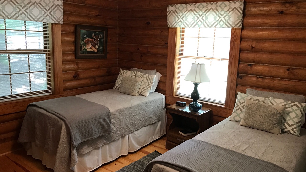 Photo of Bedroom in Leesville