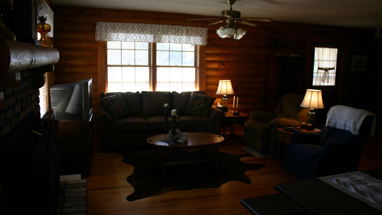 Photo of Livingroom in Leesville