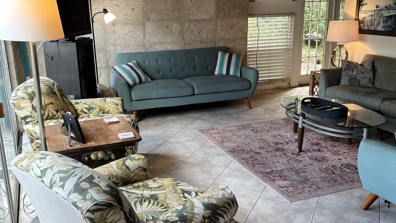 Photo of Livingroom in Coral Shores