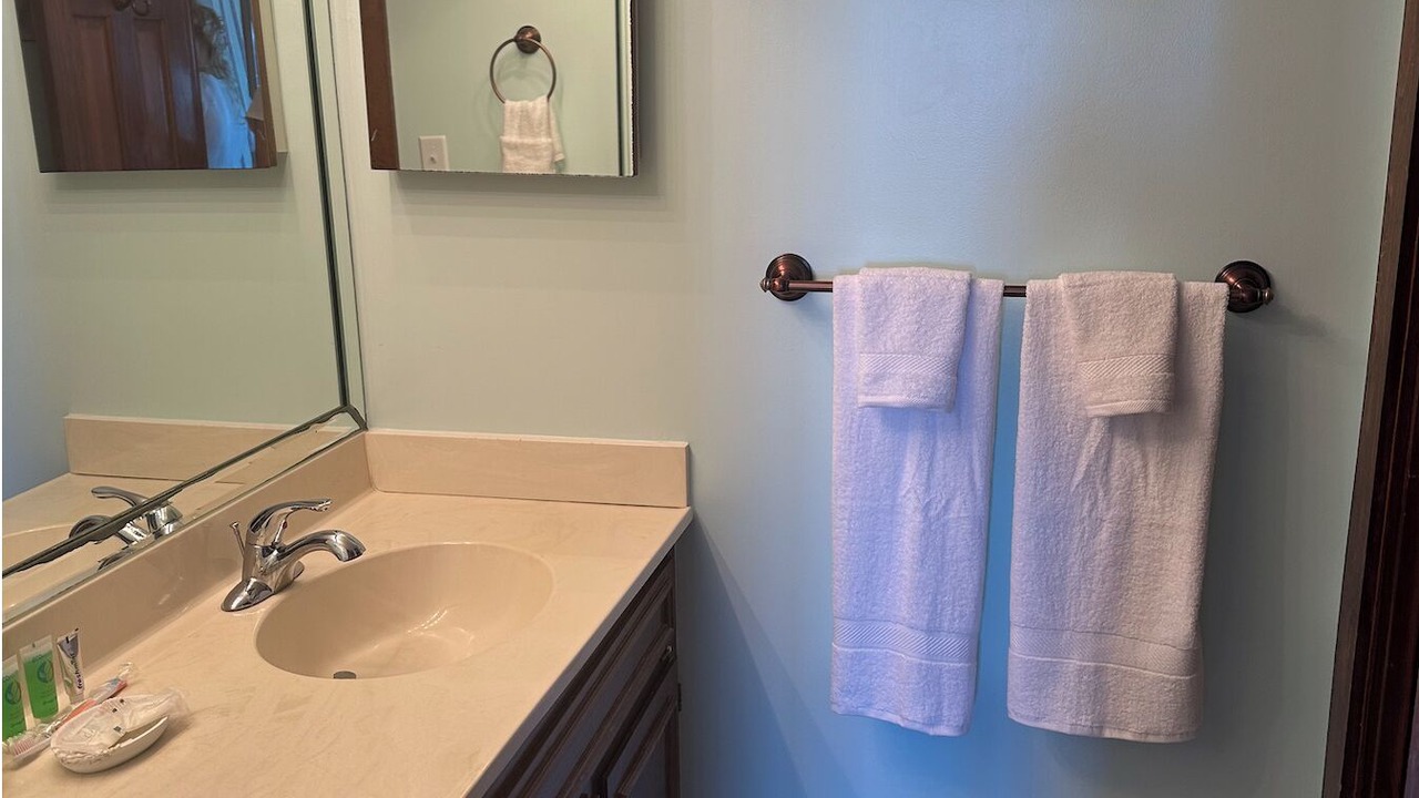 Photo of Bathroom in Arcadian Shores