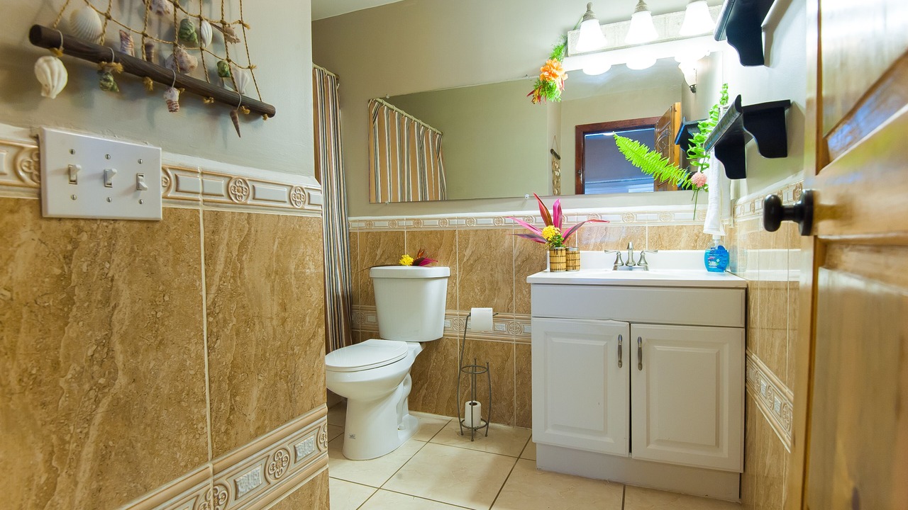 Photo of Bathroom in Orchid Beach Village